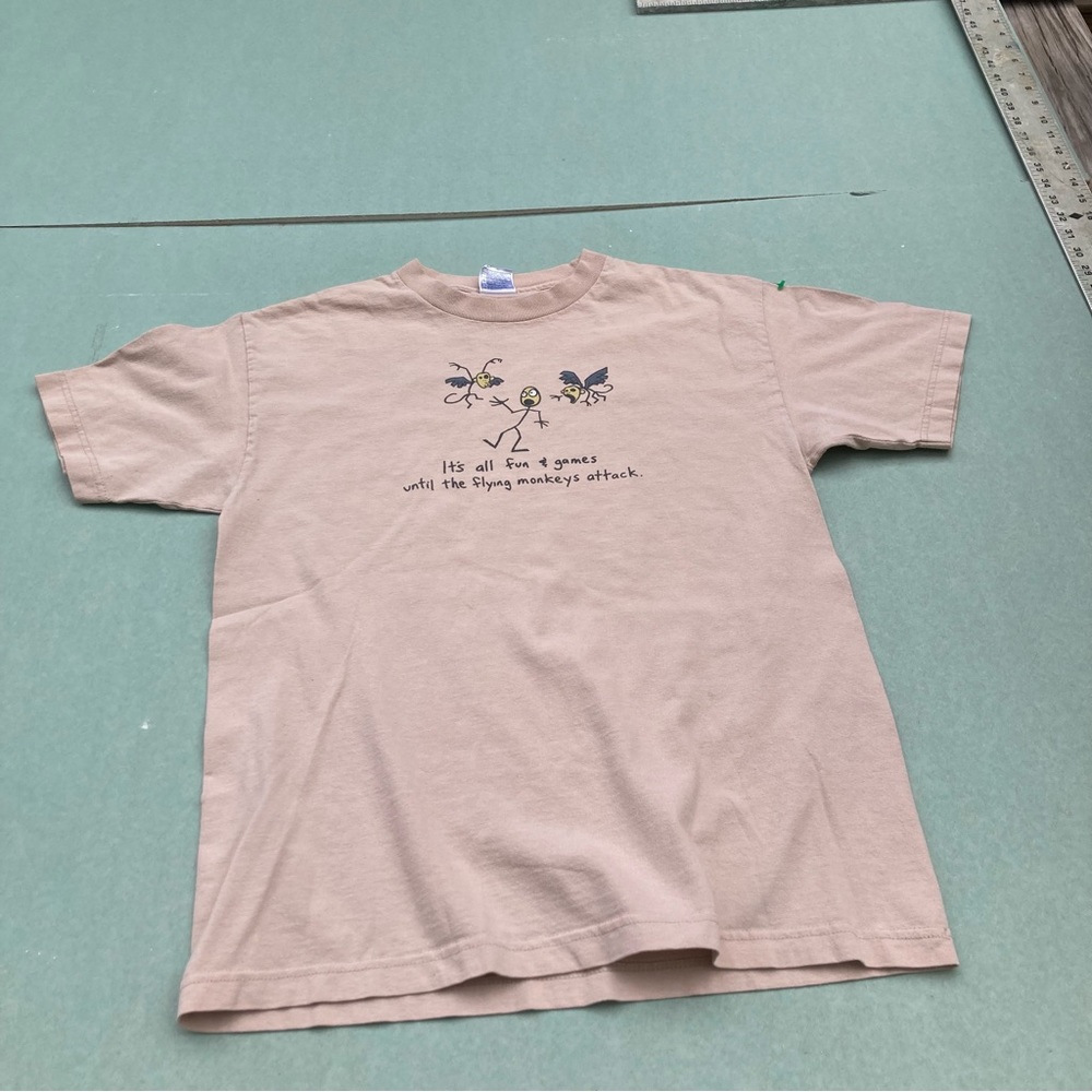 Vintage Y2K flying monkeys stick man comedy tee size M